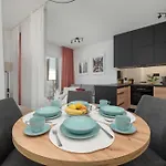 Stylowe Z Parkingiem Blisko Atlas Arena By Renters Διαμέρισμα Λοτζ