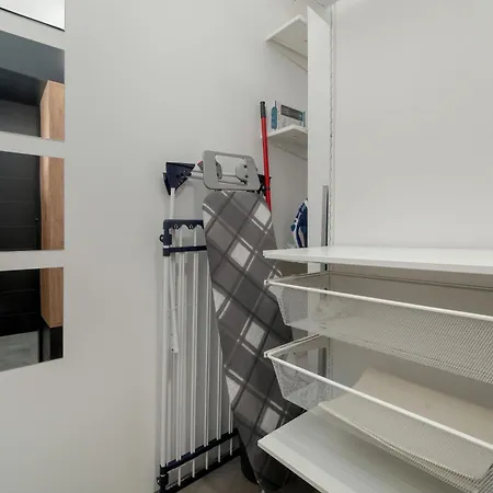 Stylowe Z Parkingiem Blisko Kaliska By Renters Łódź