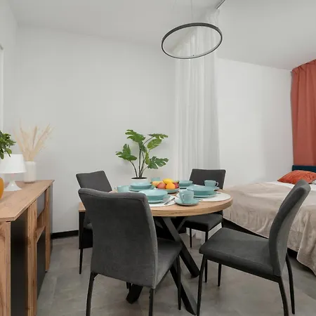 Lägenhet Stylowe Z Parkingiem Blisko Atlas Arena By Renters *